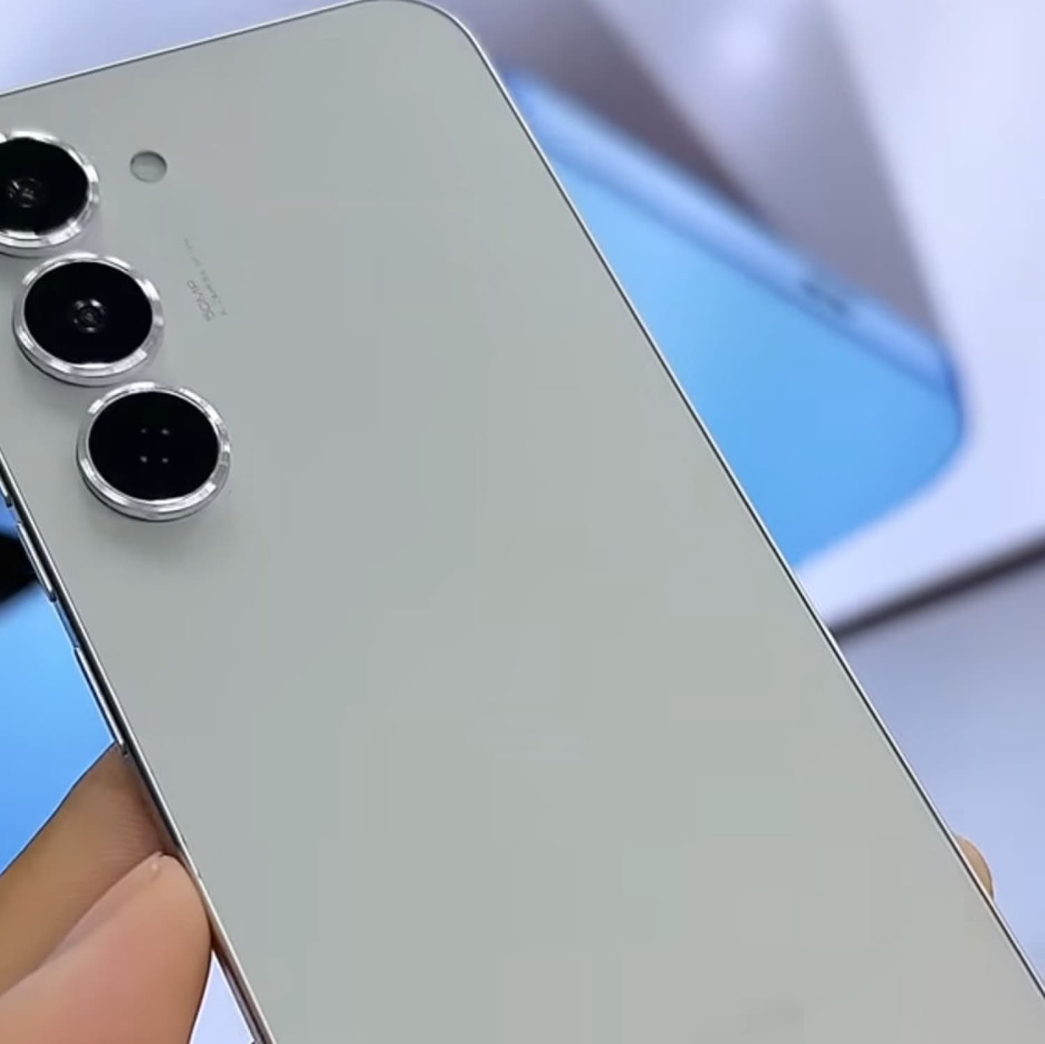 SPARK 40 PRO