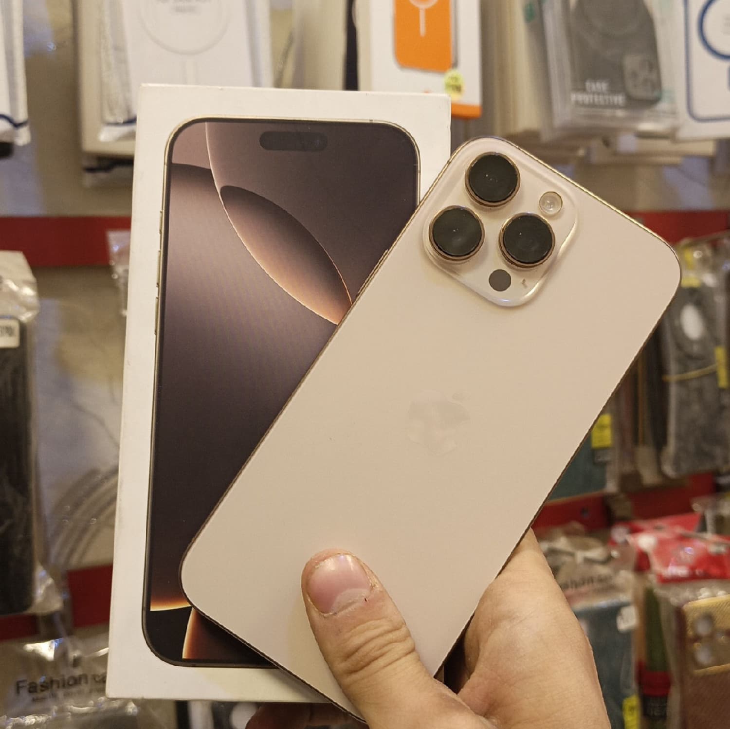 IPHONE 16 PRO MAX