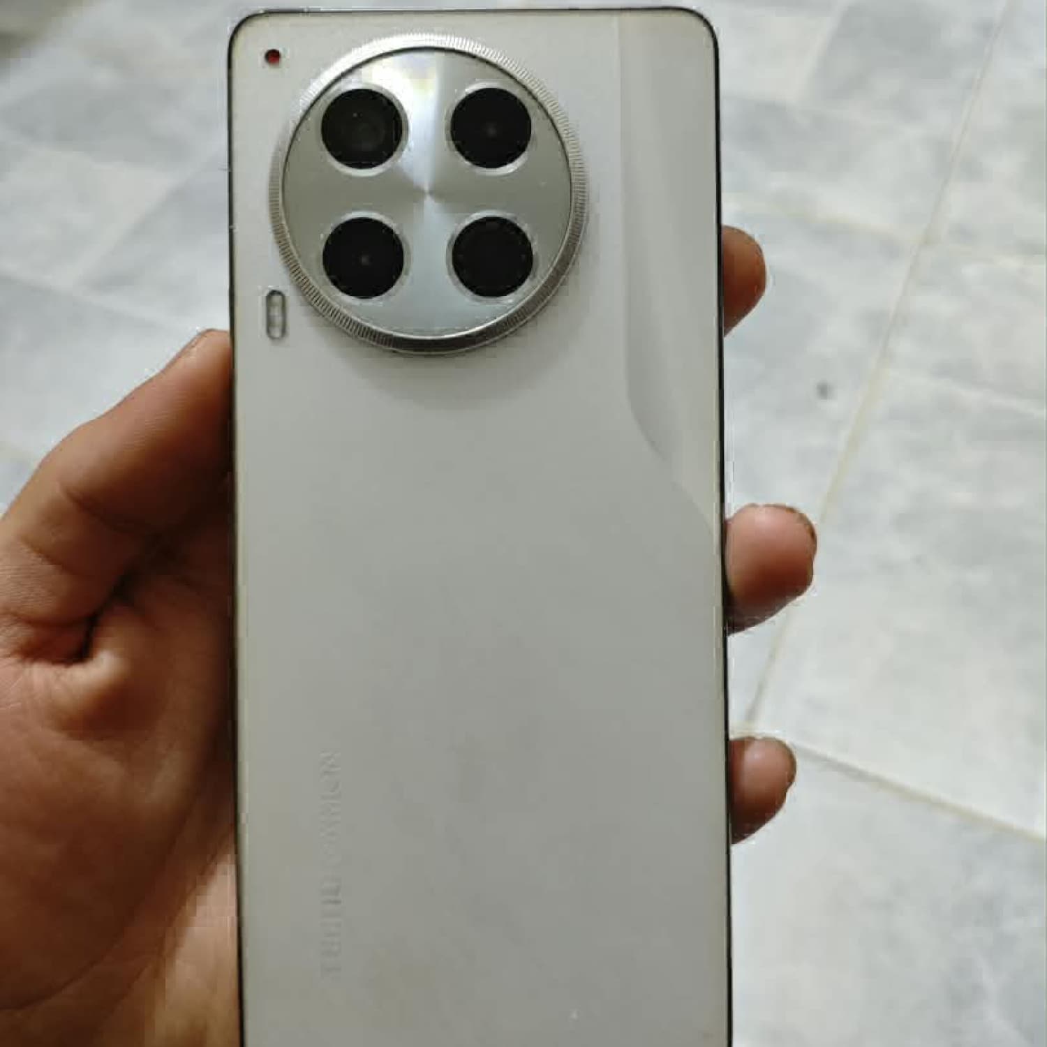 اختر صورة 2