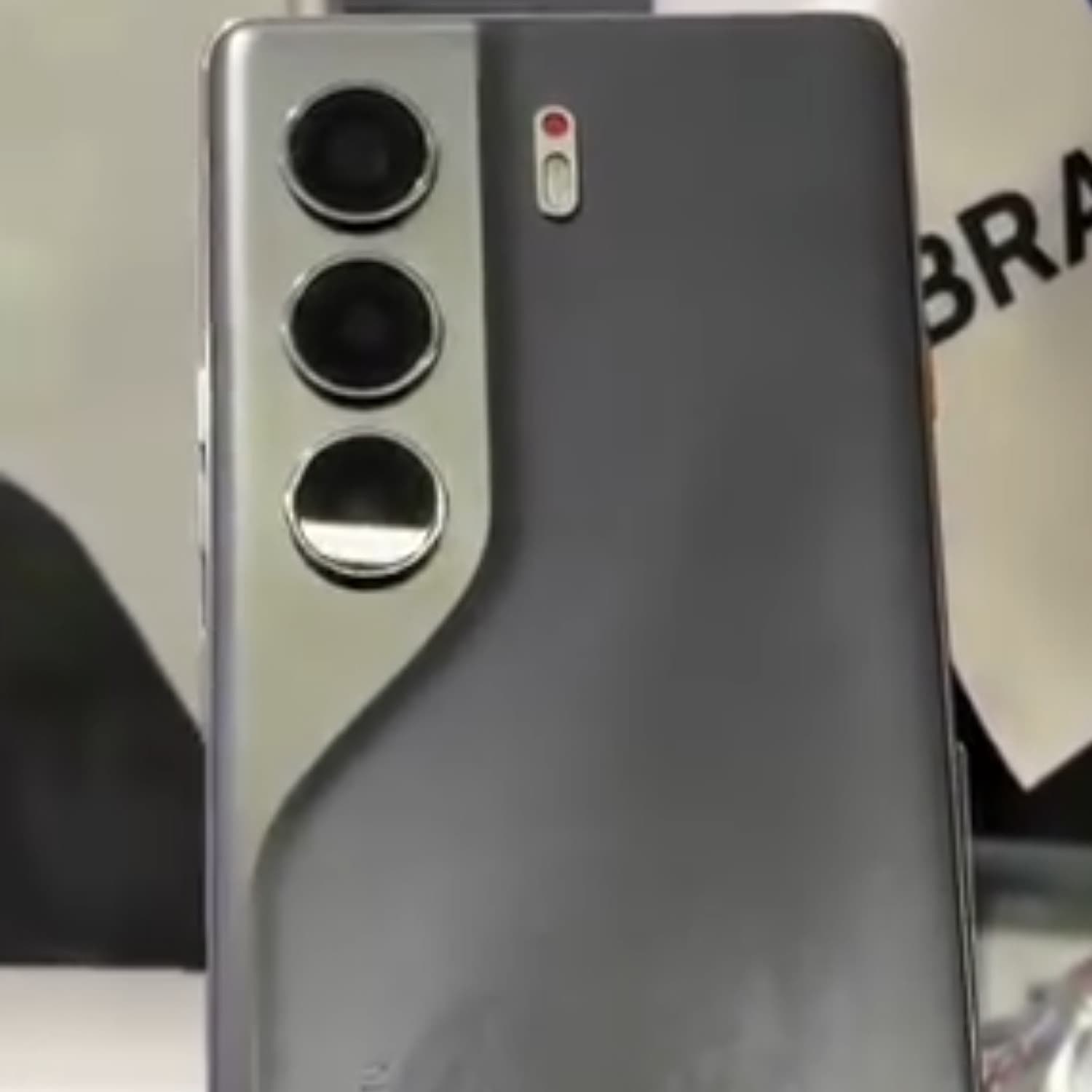 CAMON 40 PRO