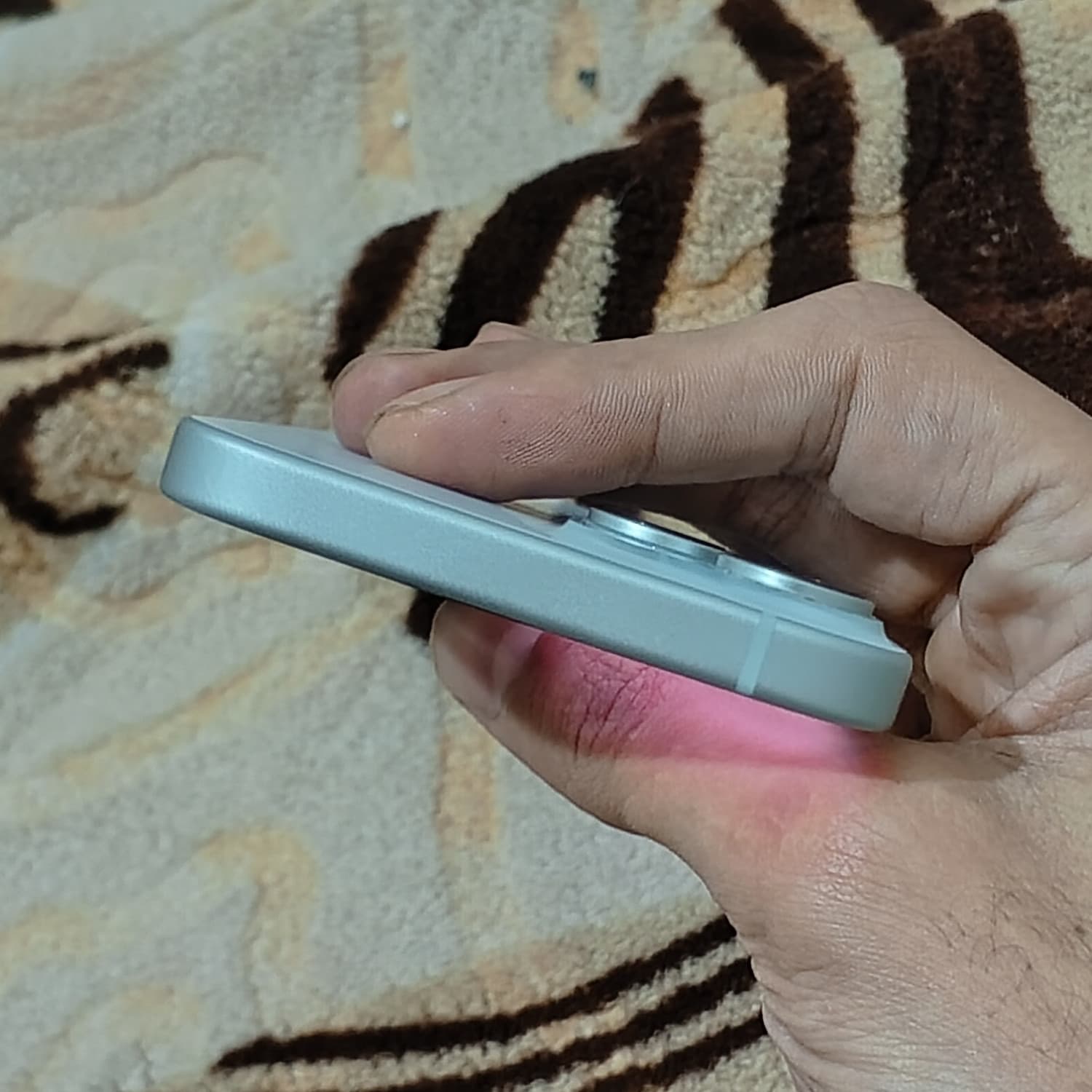 اختر صورة 2