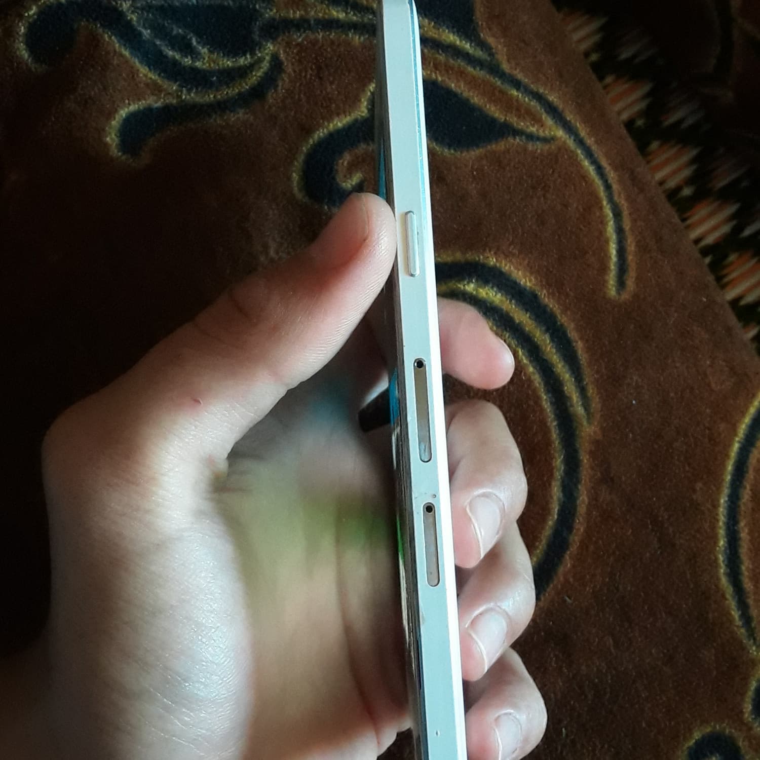 اختر صورة 2