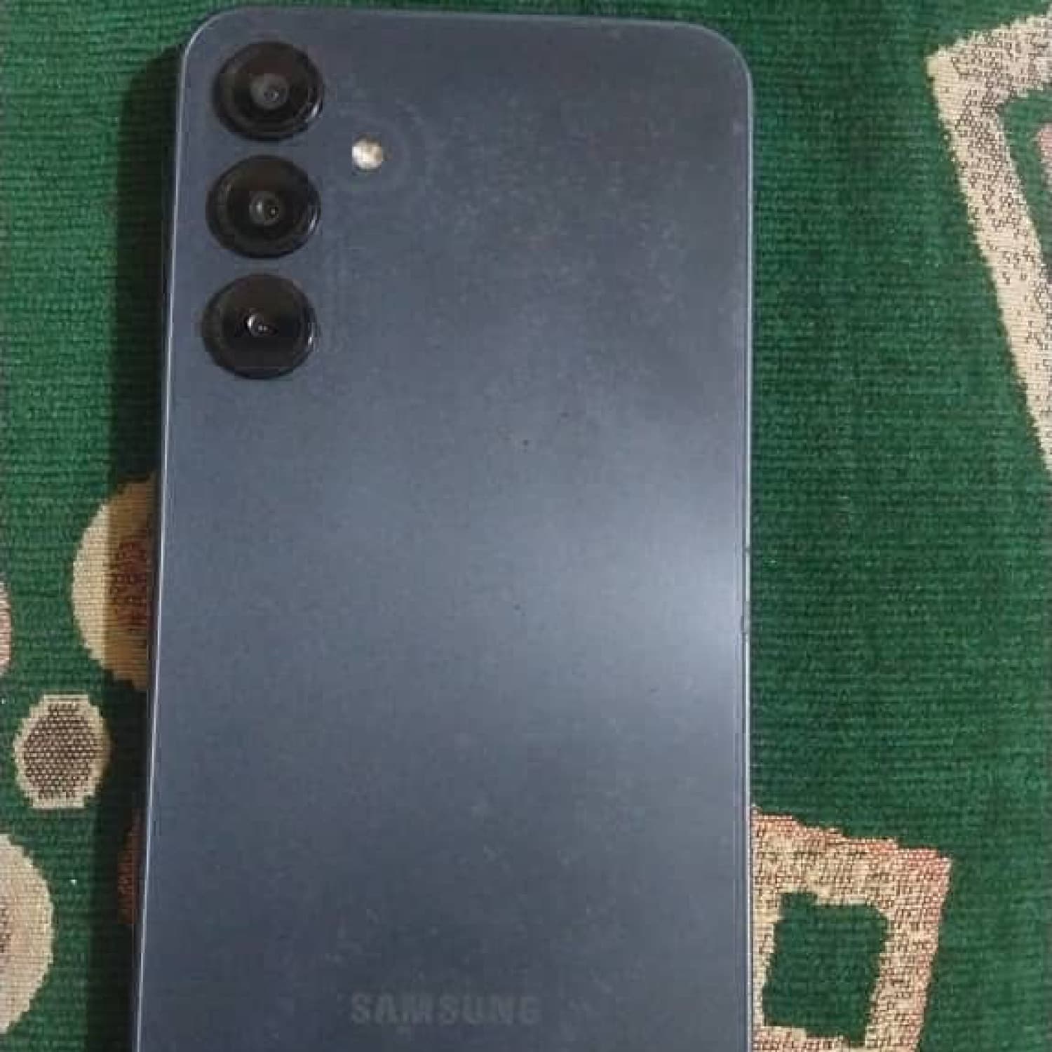 اختر صورة 2