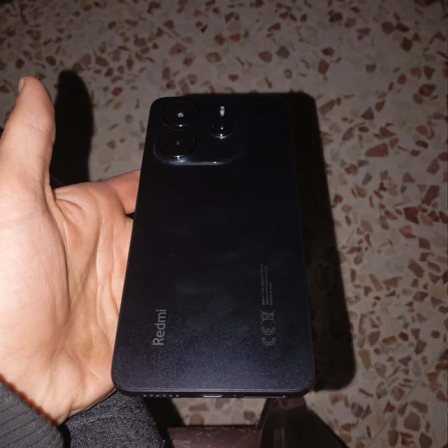 اختر صورة 2