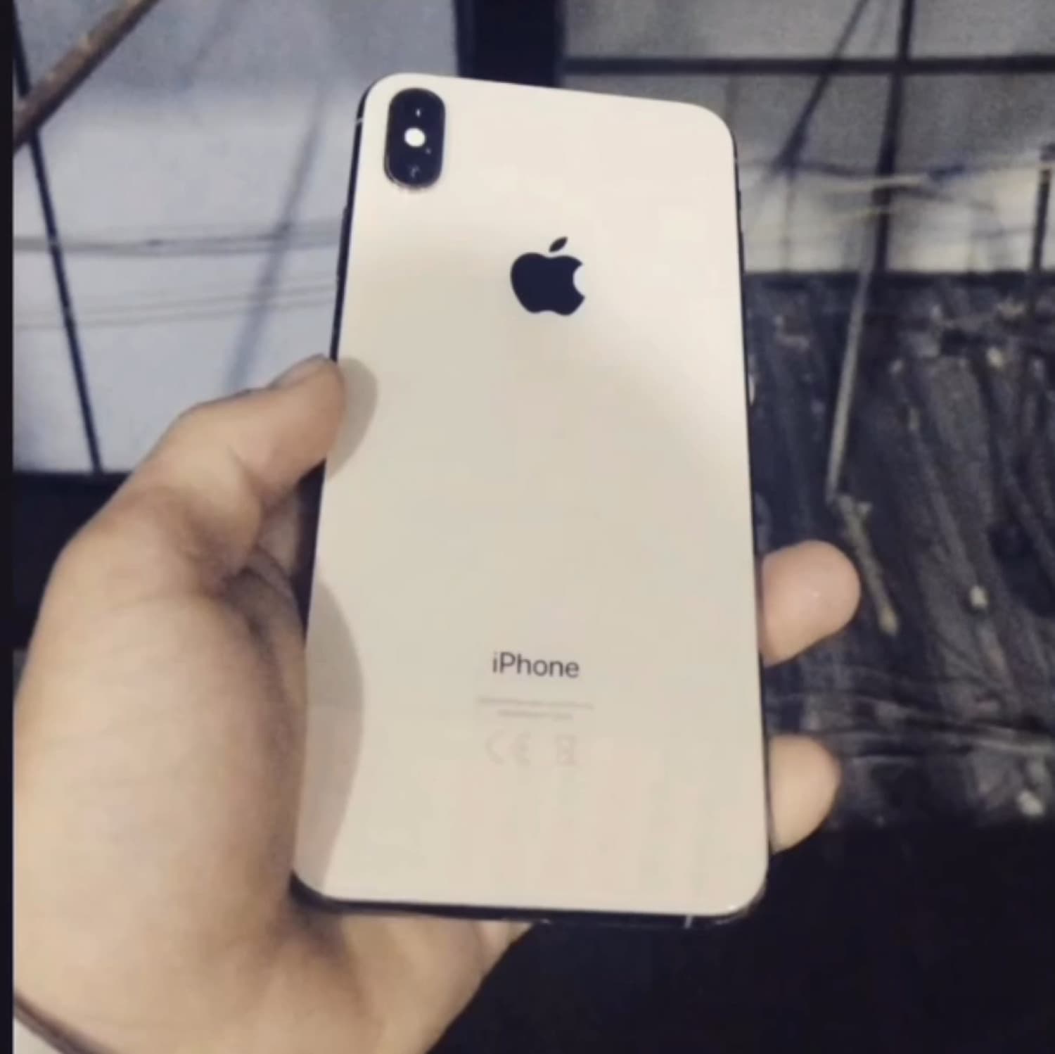 IPHONE X MAX