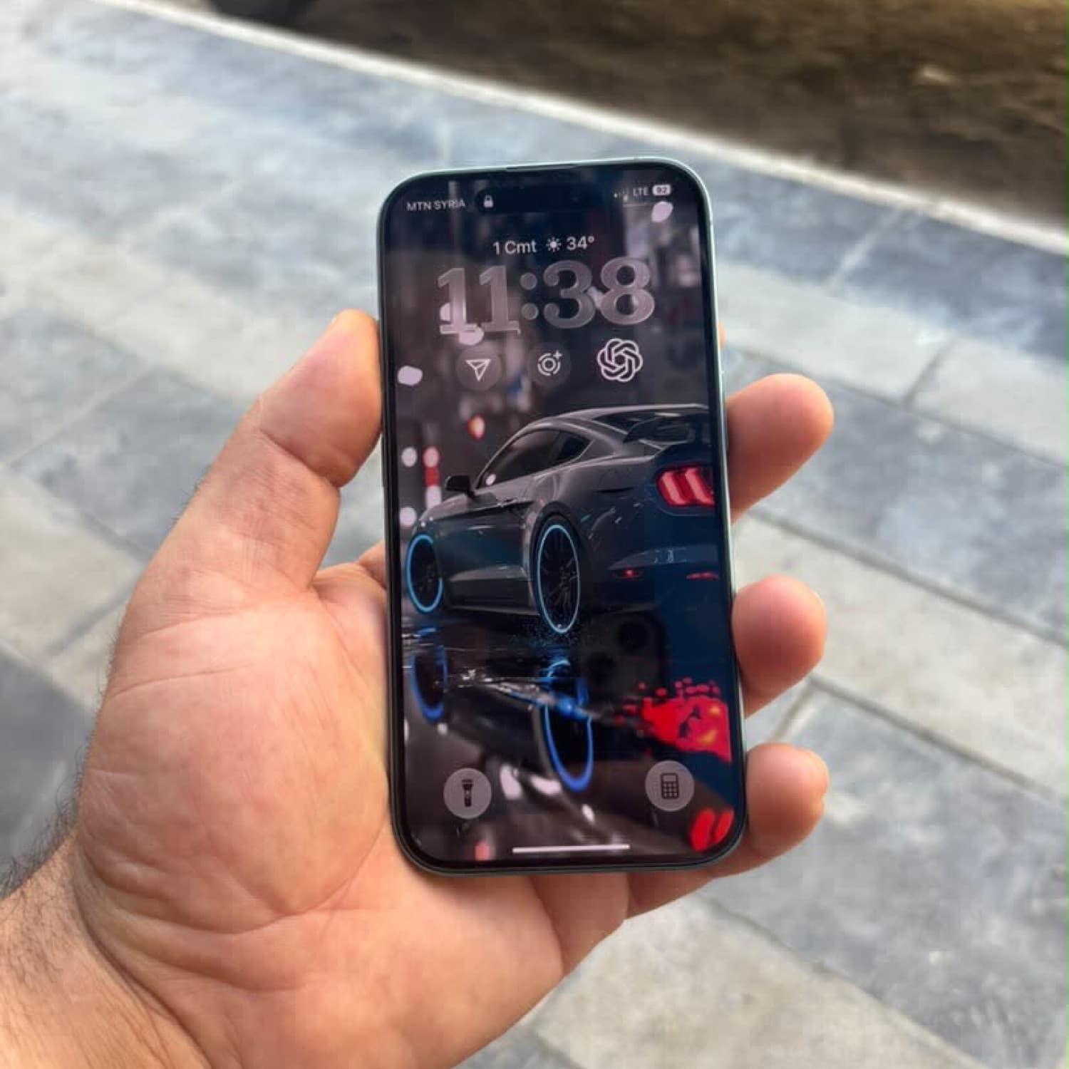 IPHONE 16