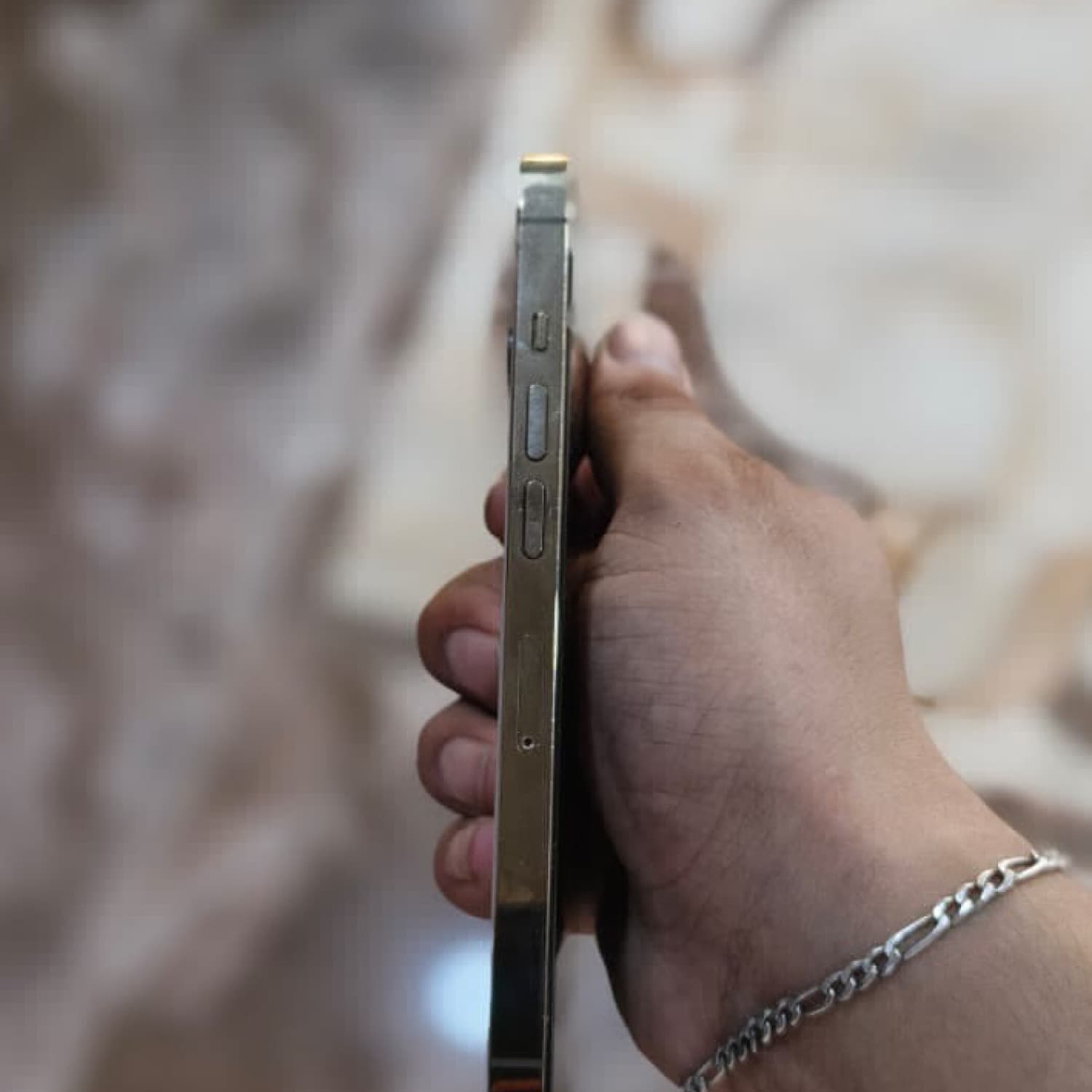 اختر صورة 3