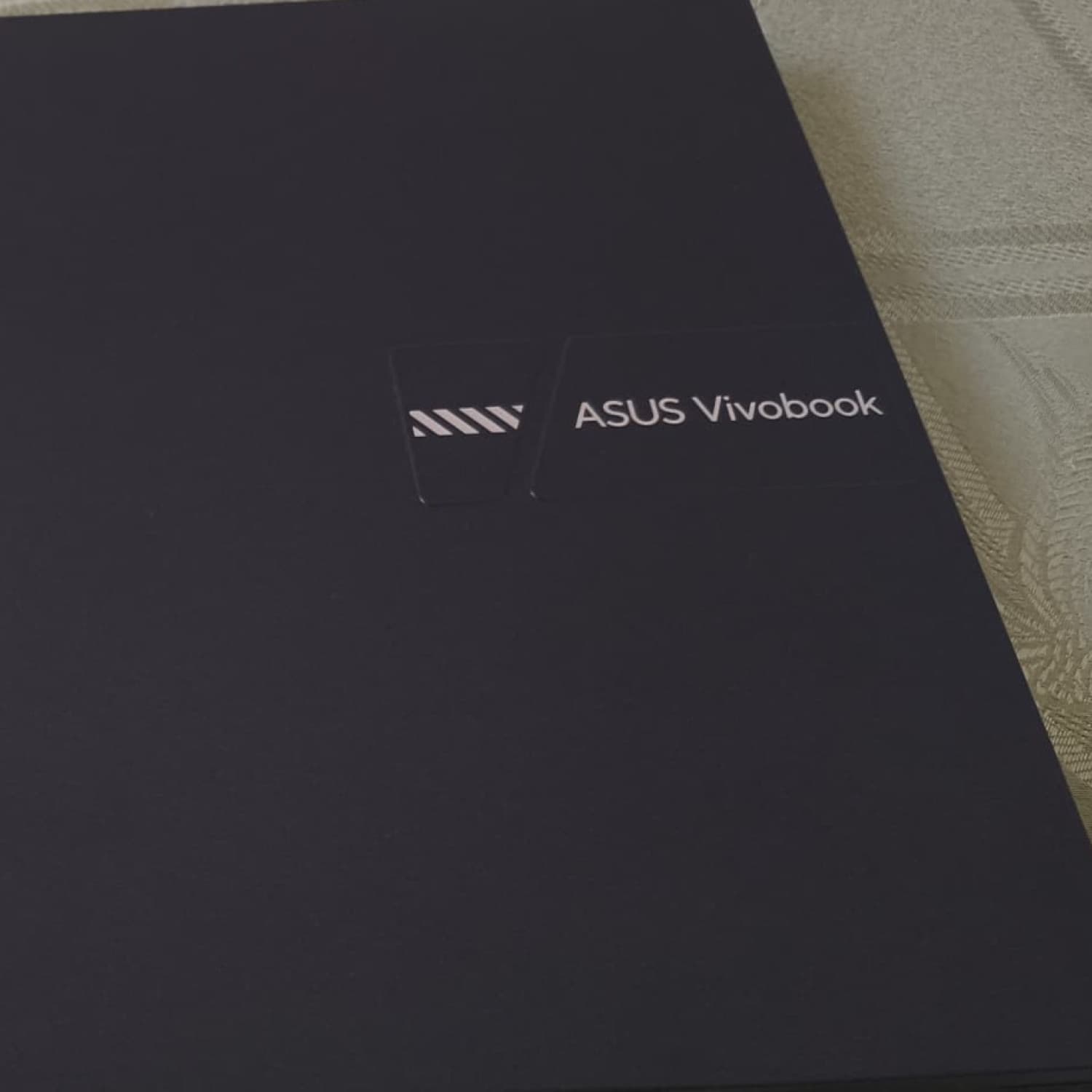 ASUS VIVBOOK