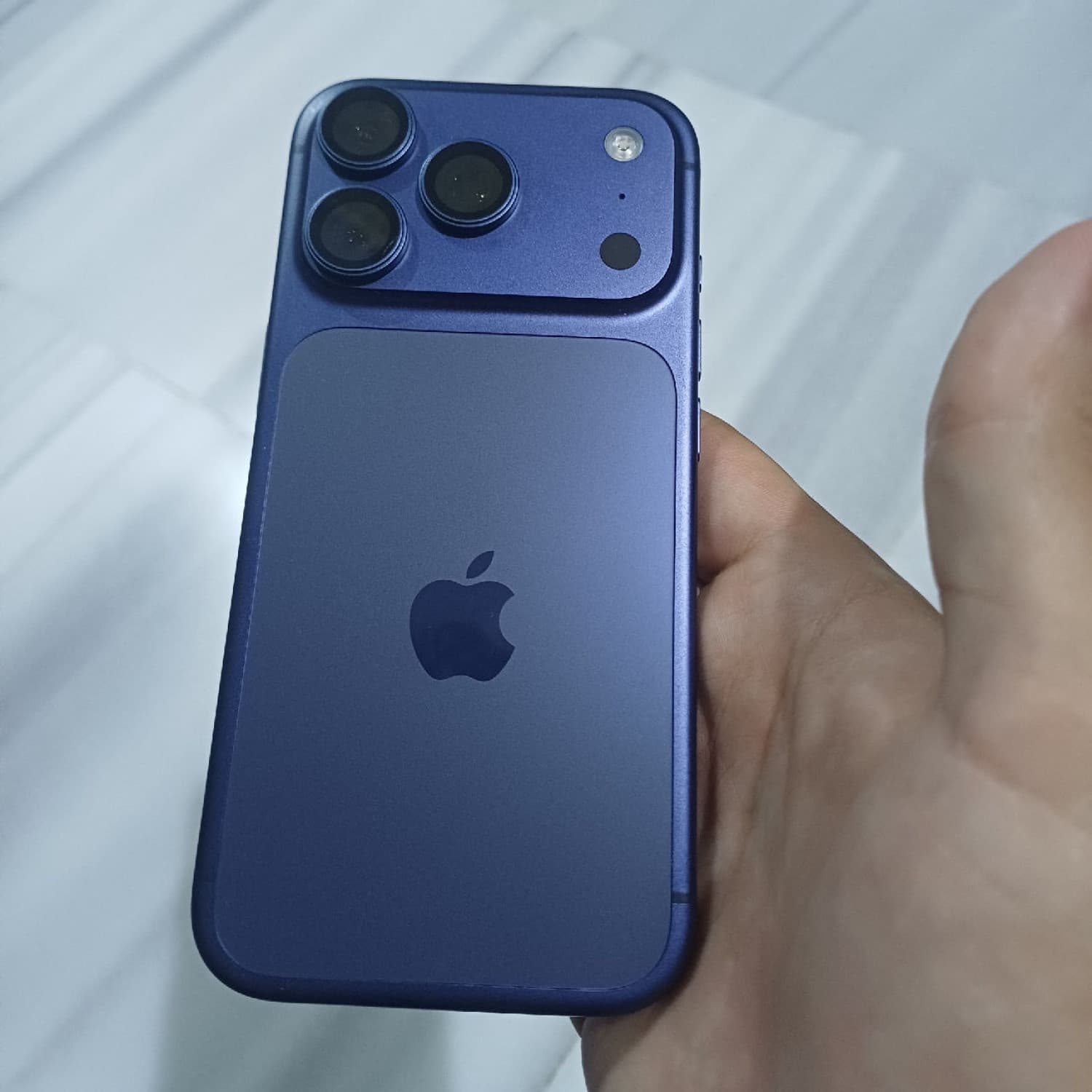 IPHONE 17 PRO