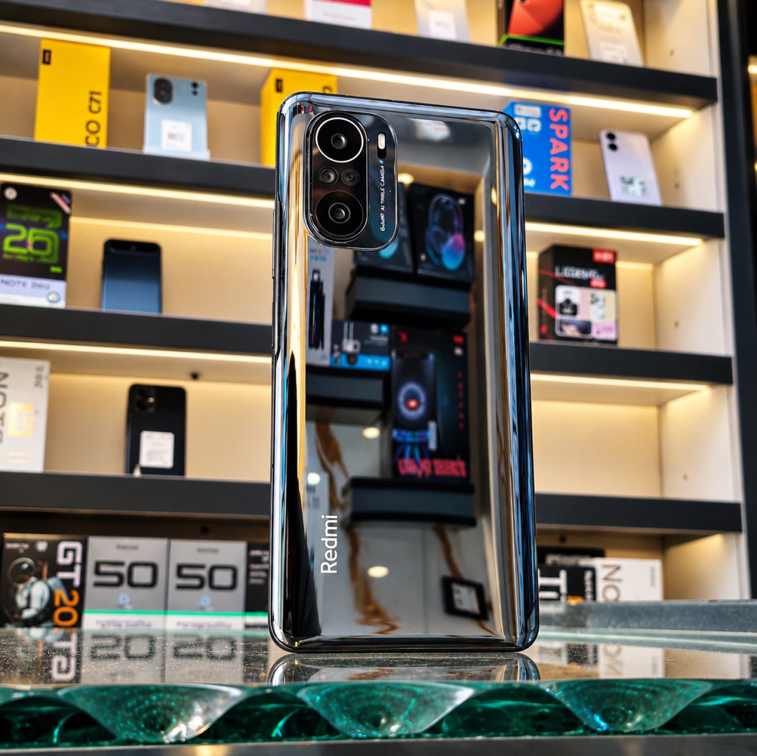 POCO F3