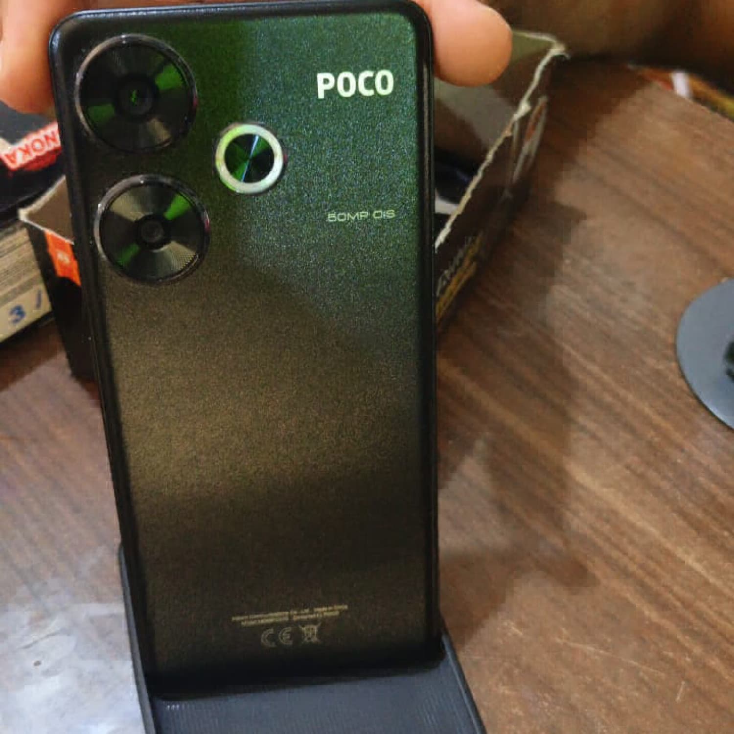 POCO F6