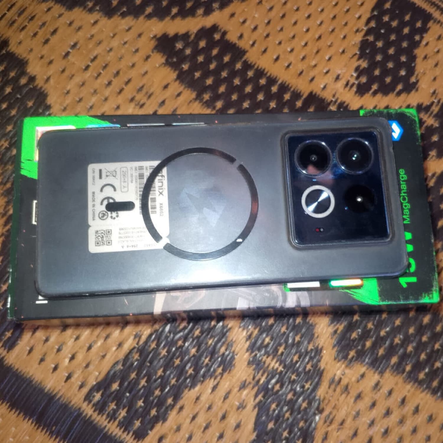 اختر صورة 2