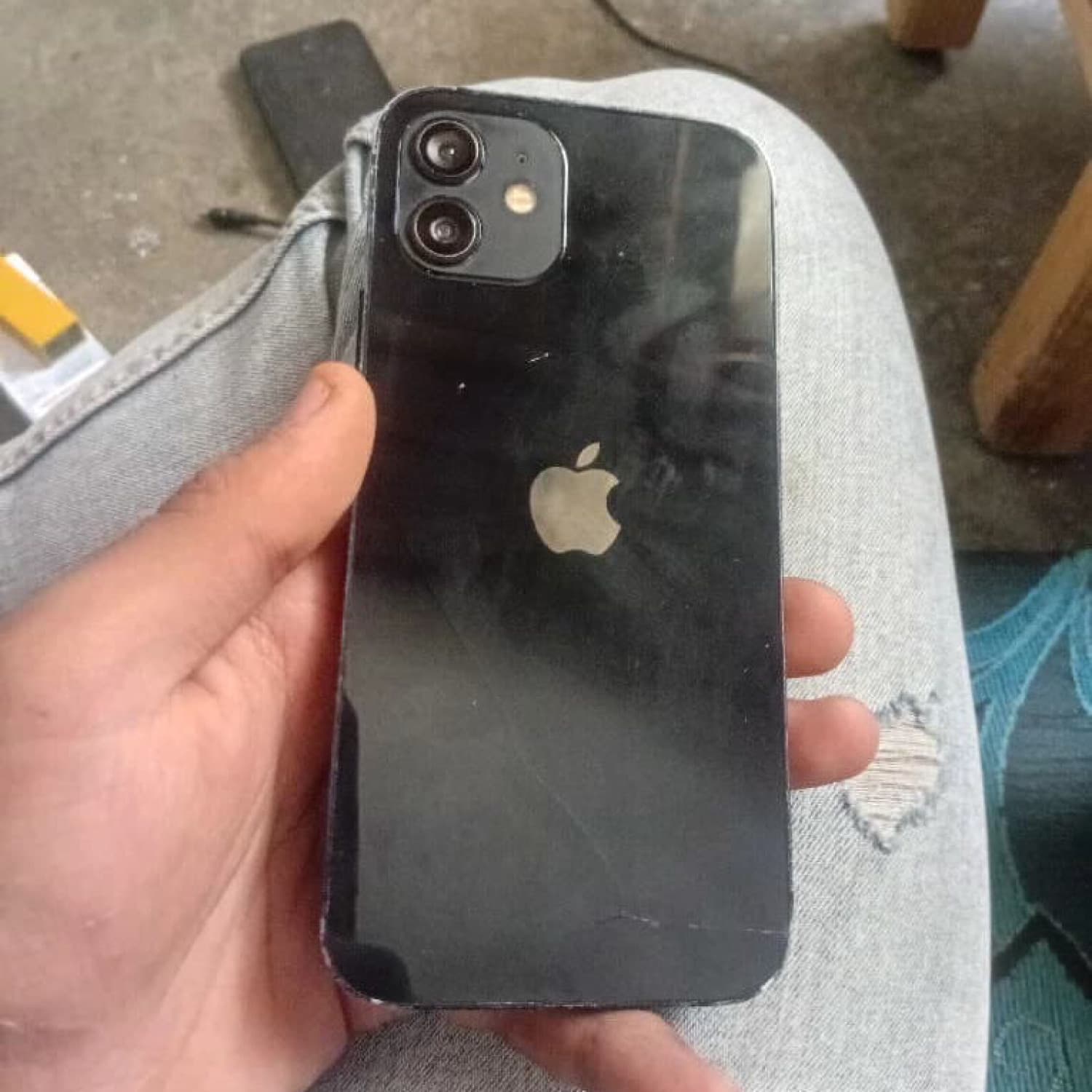 IPHONE 12