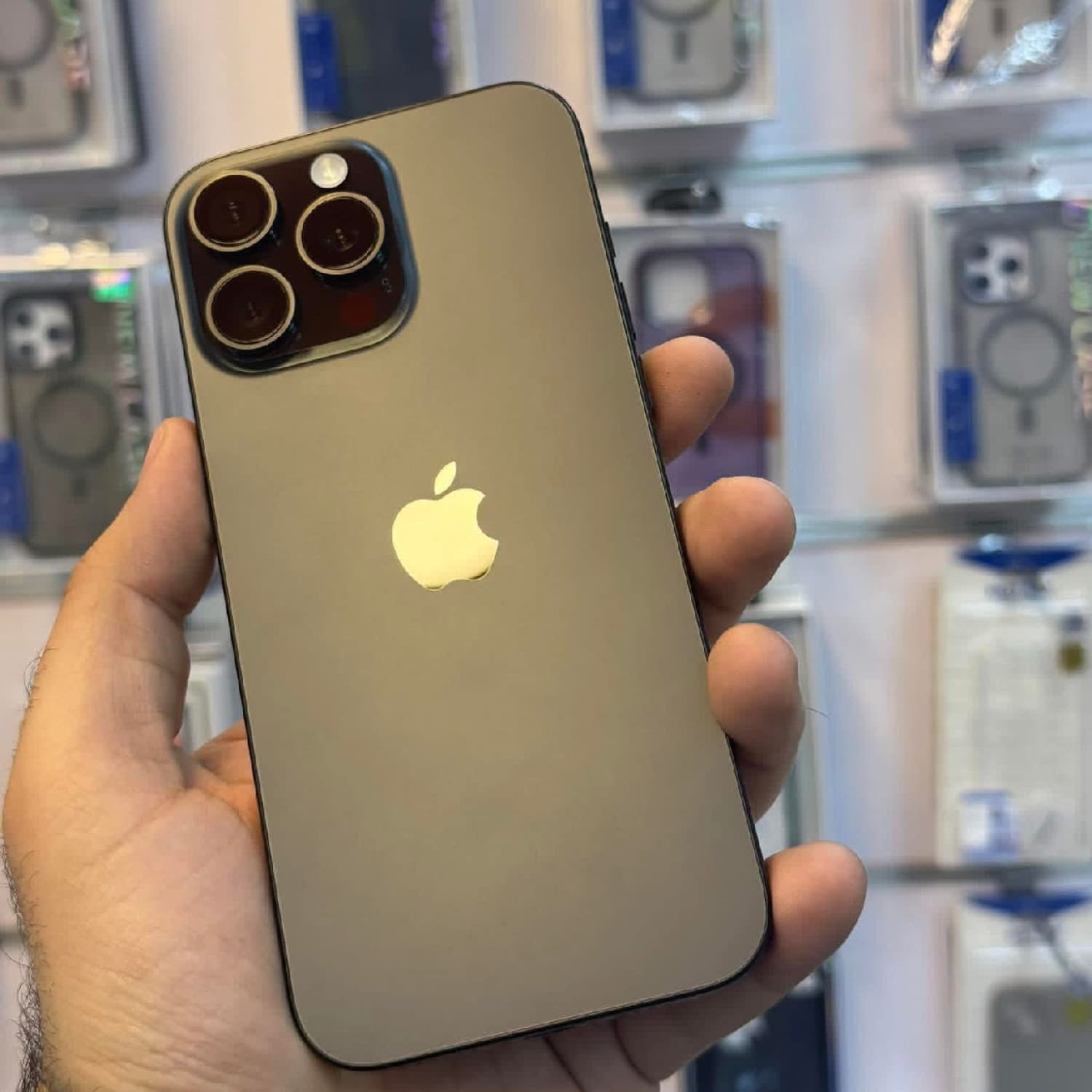 IPHONE 16 PRO MAX
