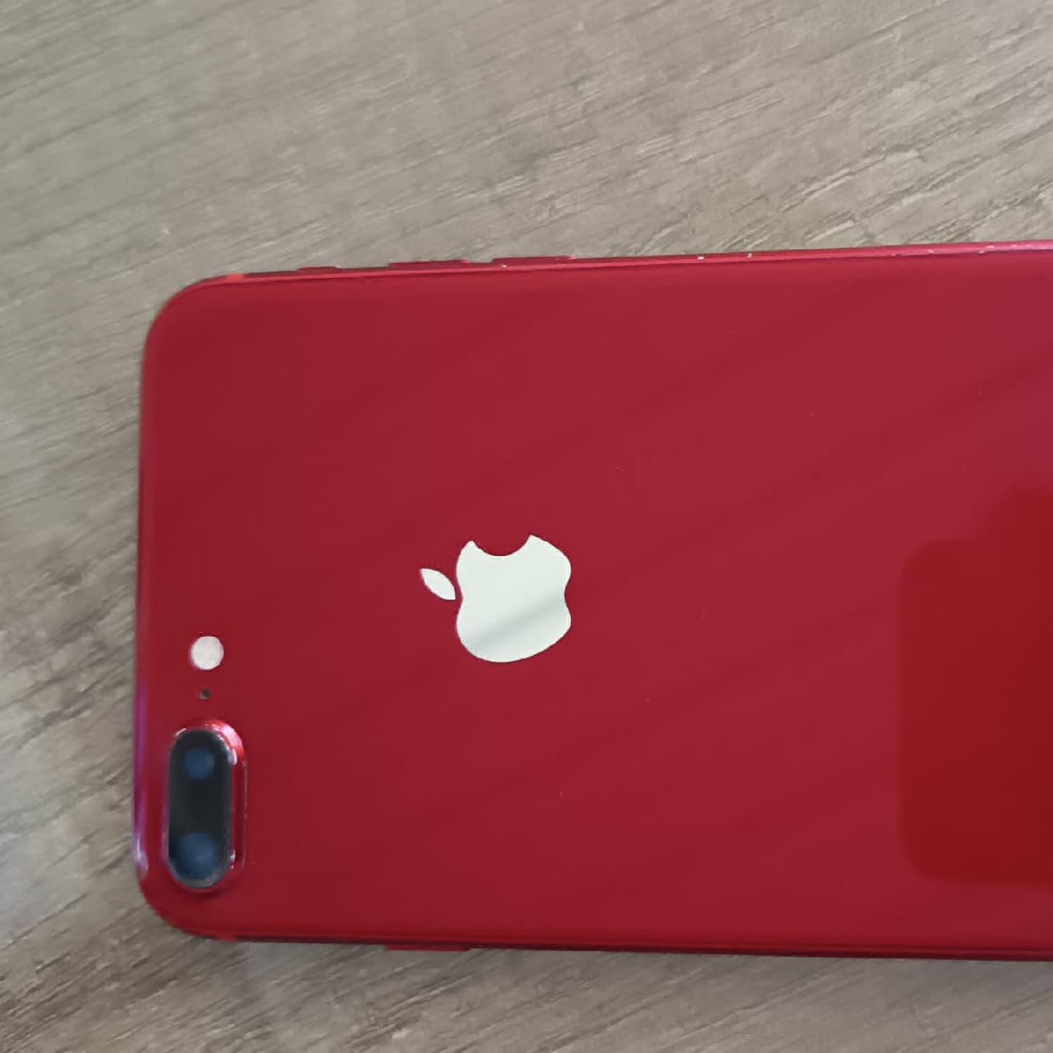 IPHONE 8 PLUS