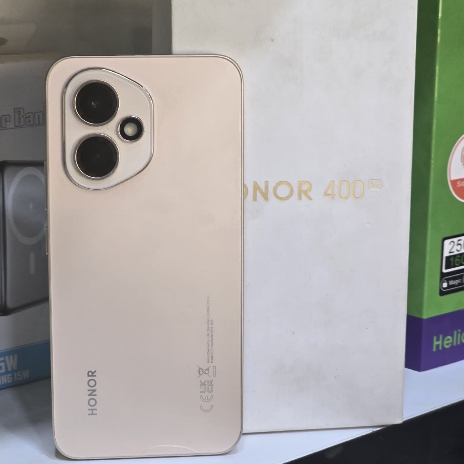 HONOR 400