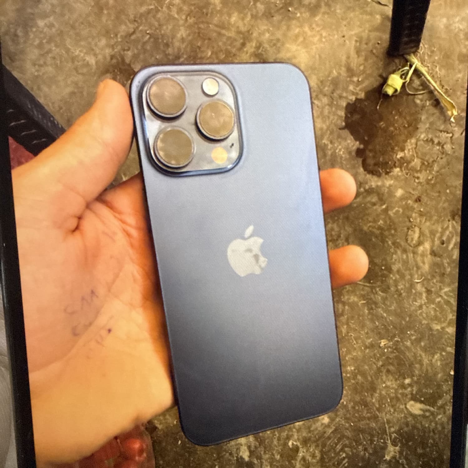 IPHONE 15 PRO MAX