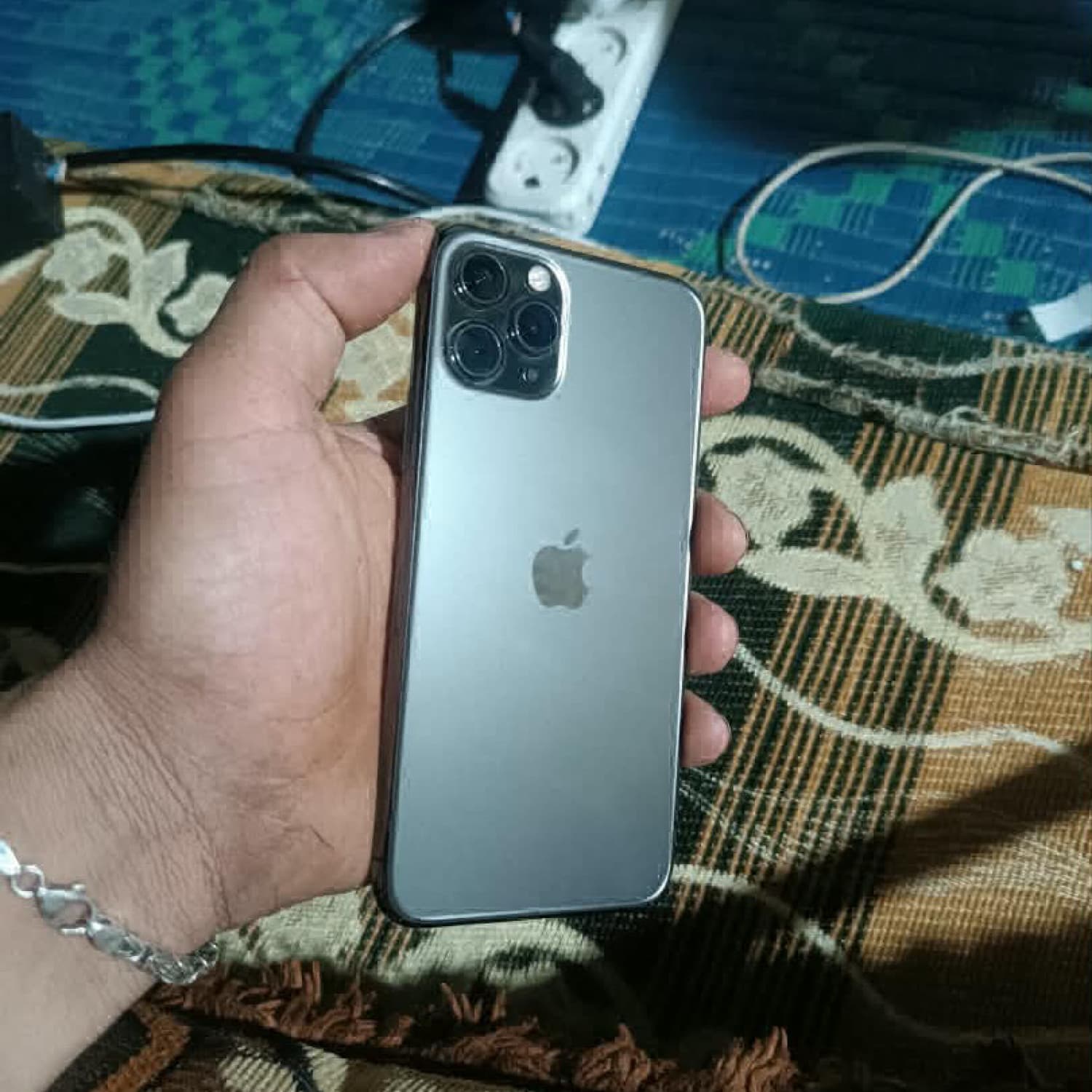 IPHONE 11 PRO