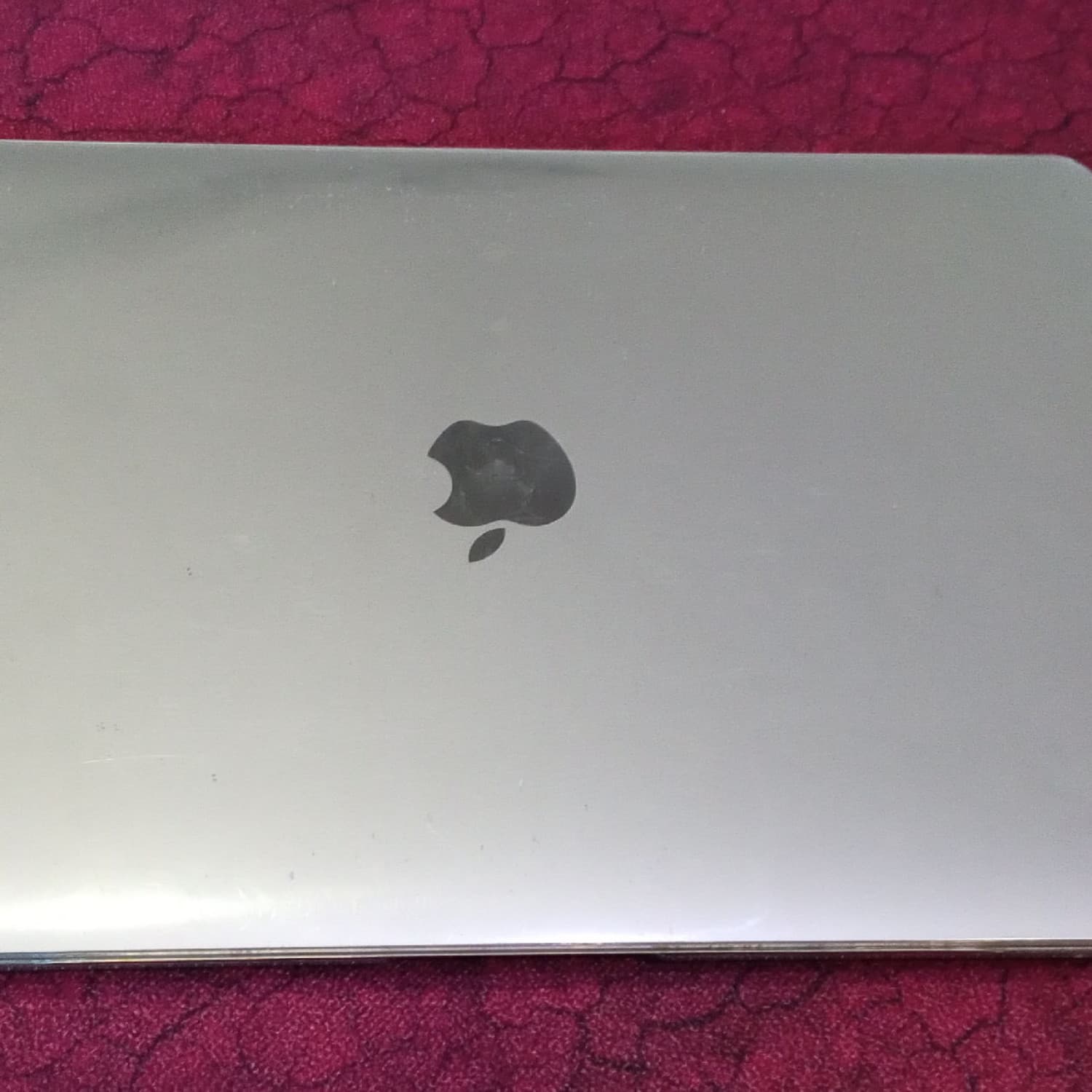MACBOOK AIR