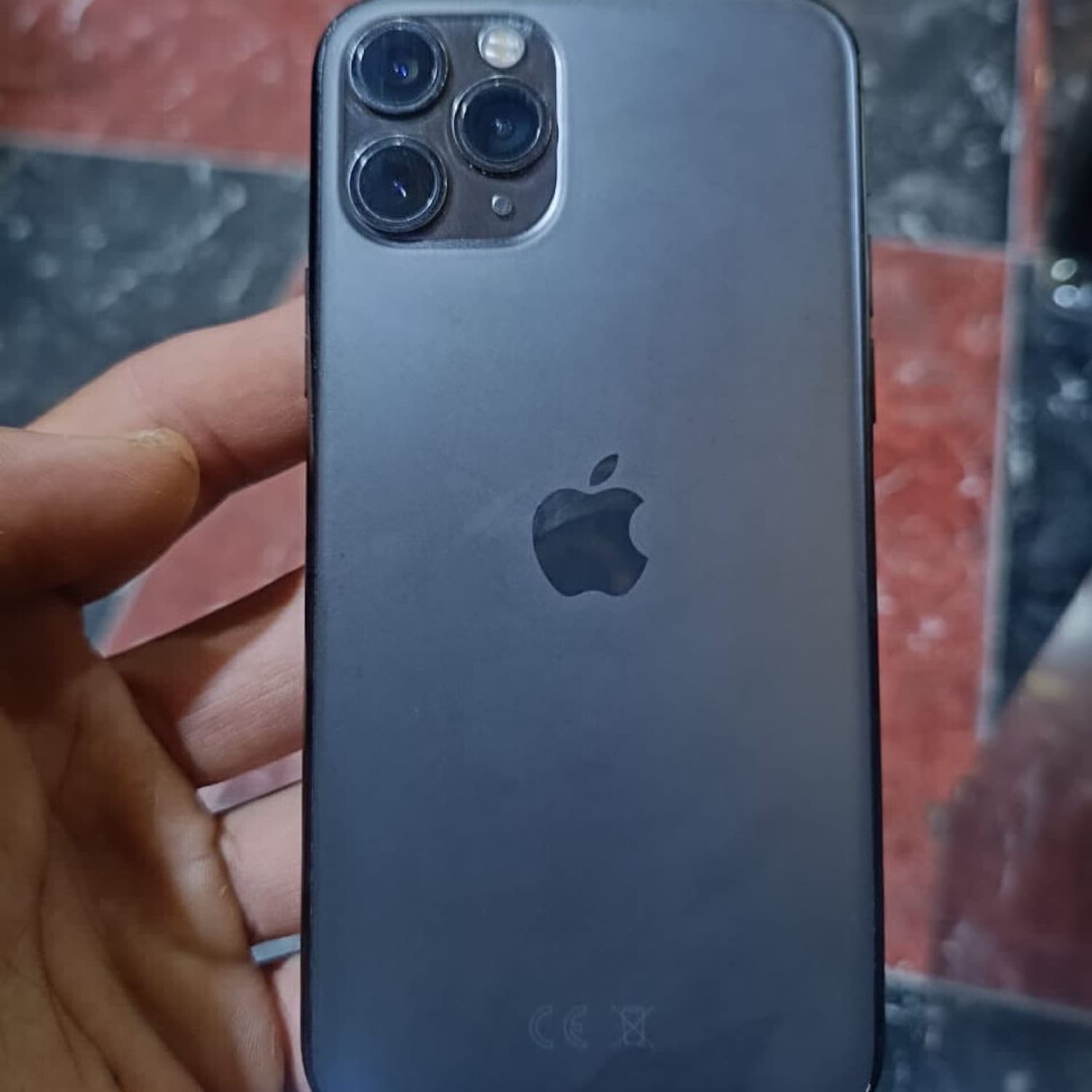 IPHONE 11 PRO