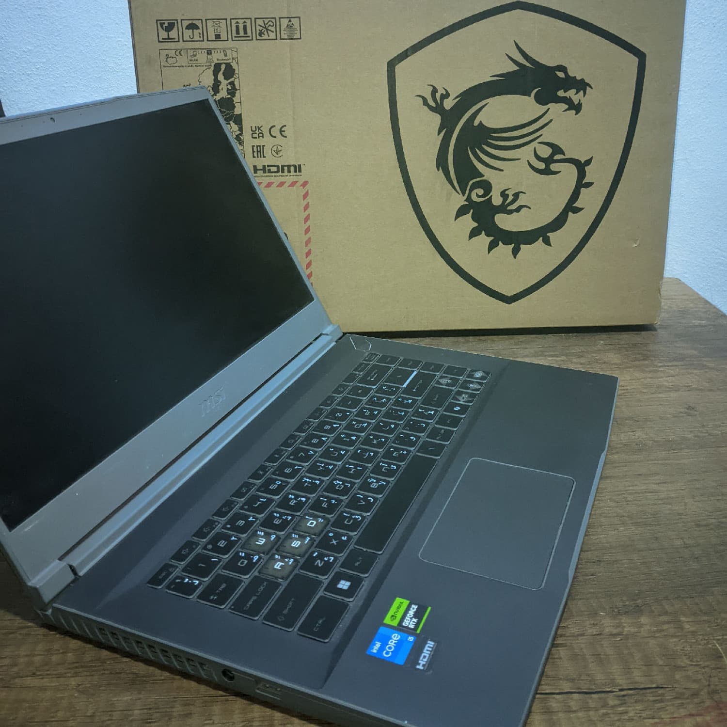 Thin 15 B12UCX