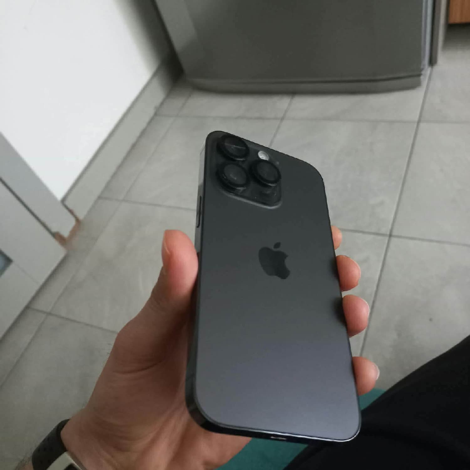 IPHONE 15 PRO