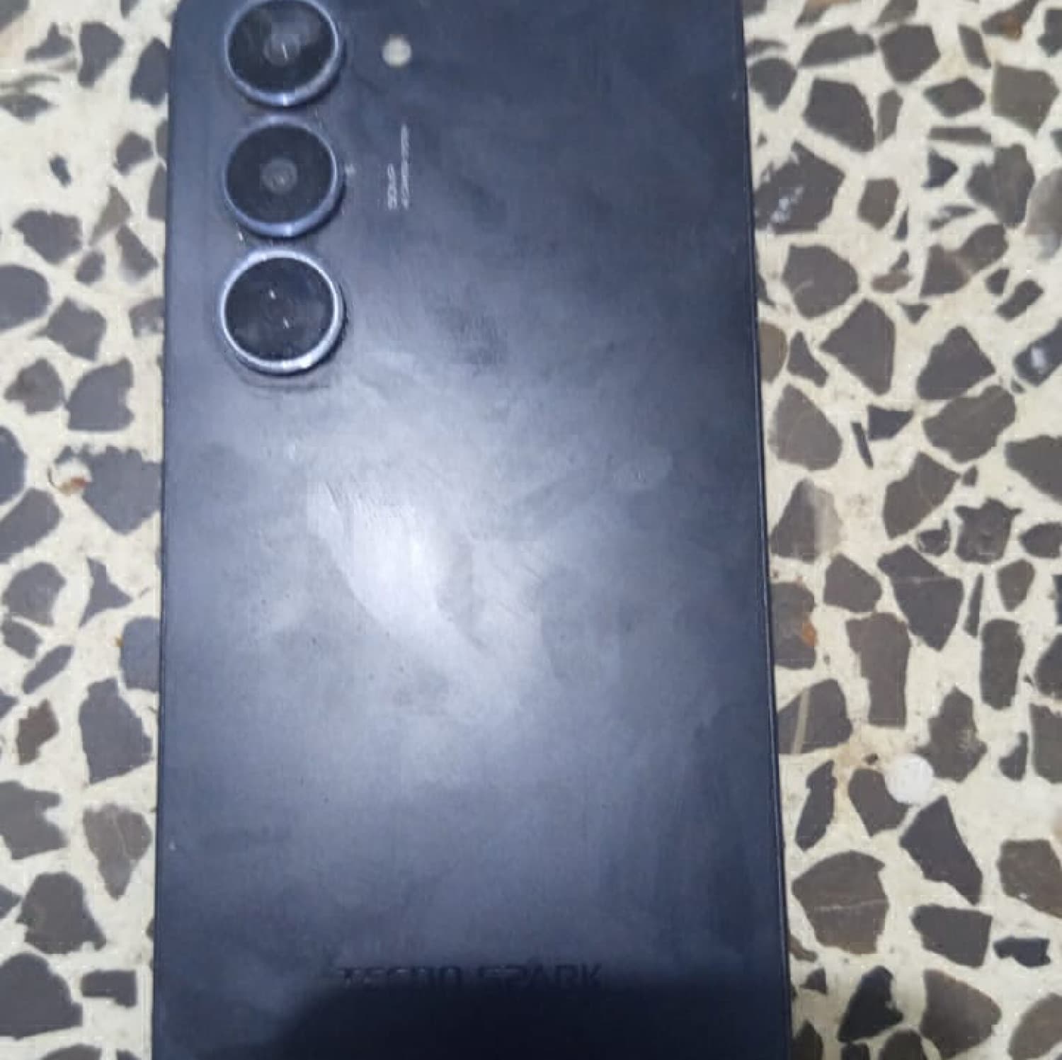 SPARK 40 PRO