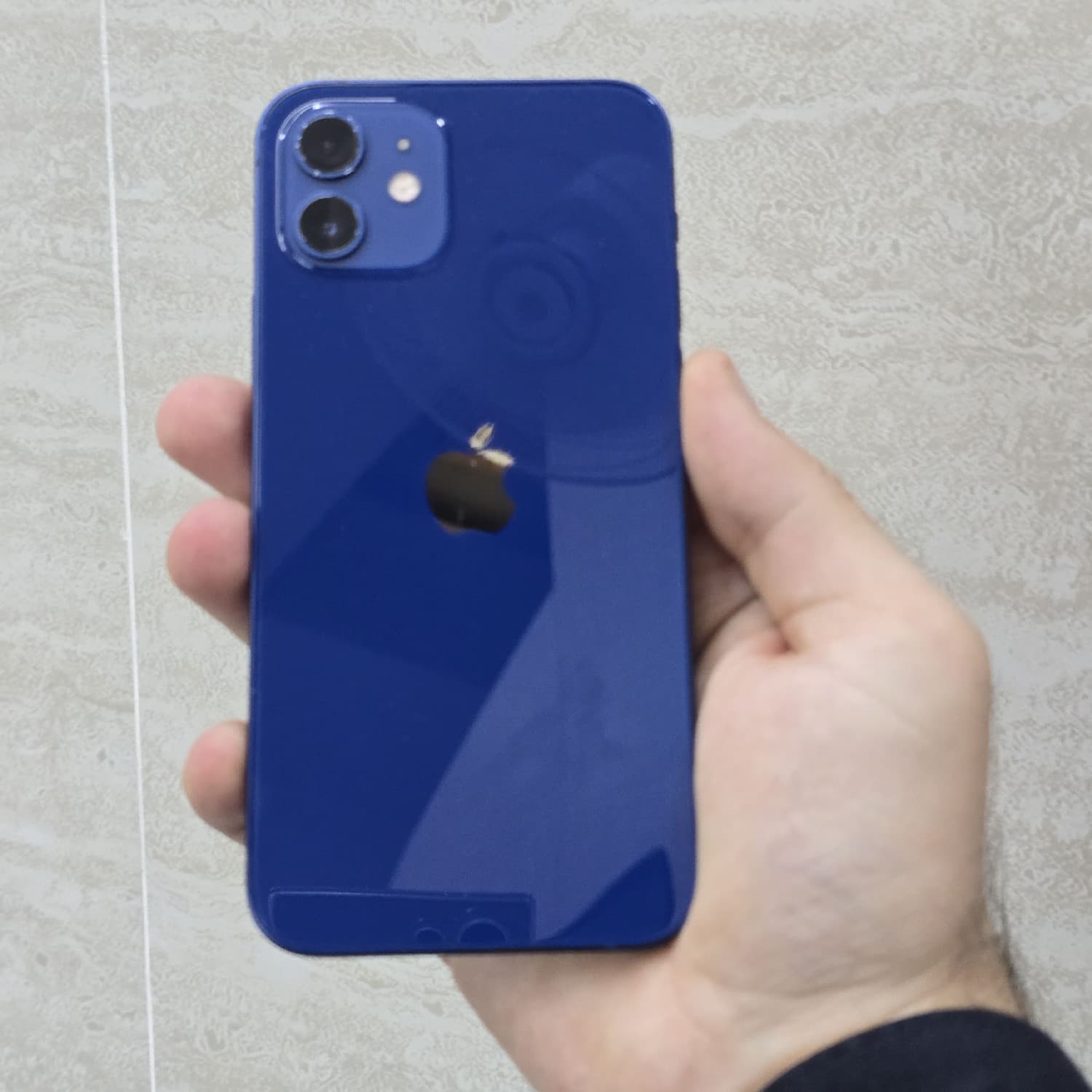 IPHONE 12