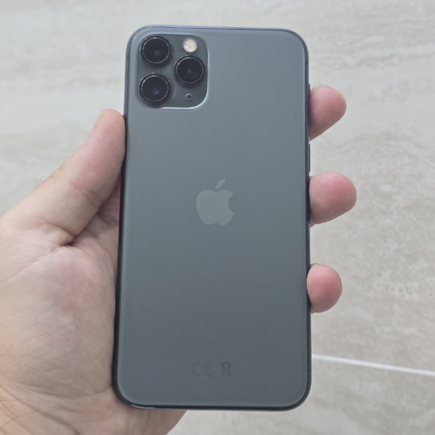 IPHONE 11 PRO