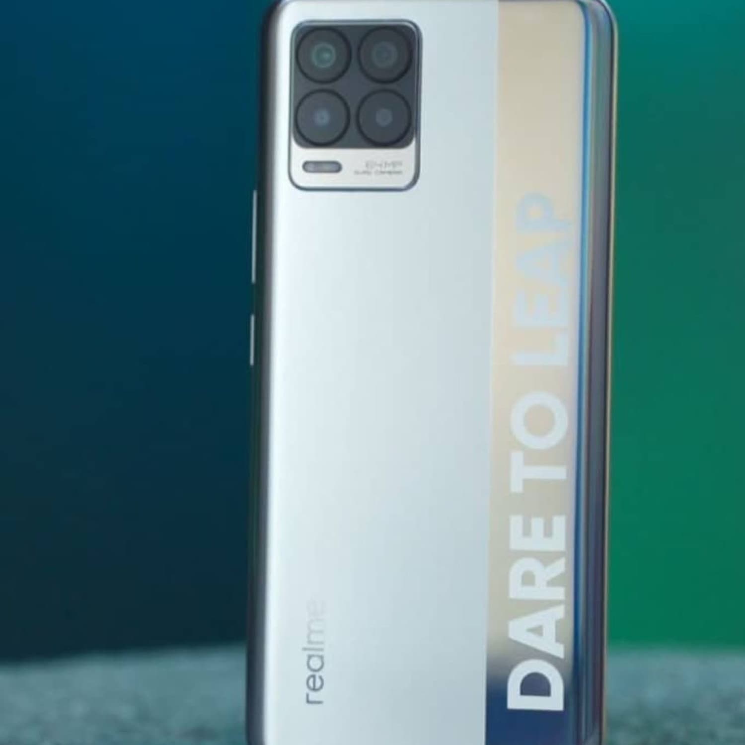 REALME 8